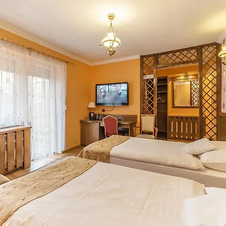 Doris Hotel