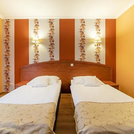 Doris Hotel